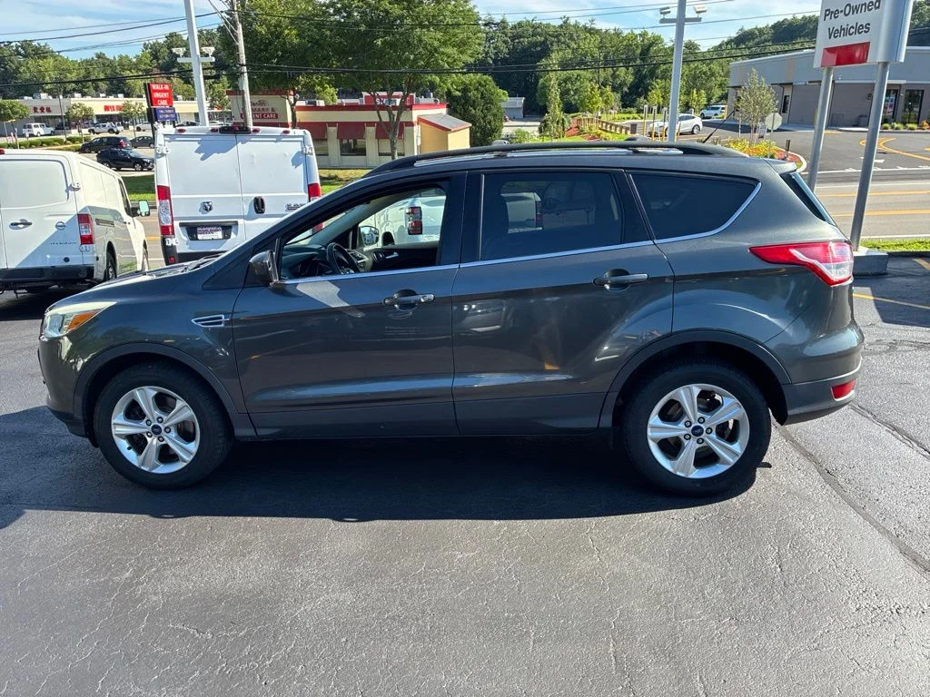 Used 2015 Gray Ford SE image 4