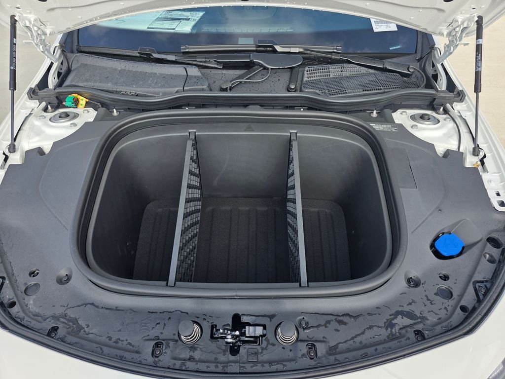 New 2027 Polar White Mercedes-Benz CLA 250+ image 9