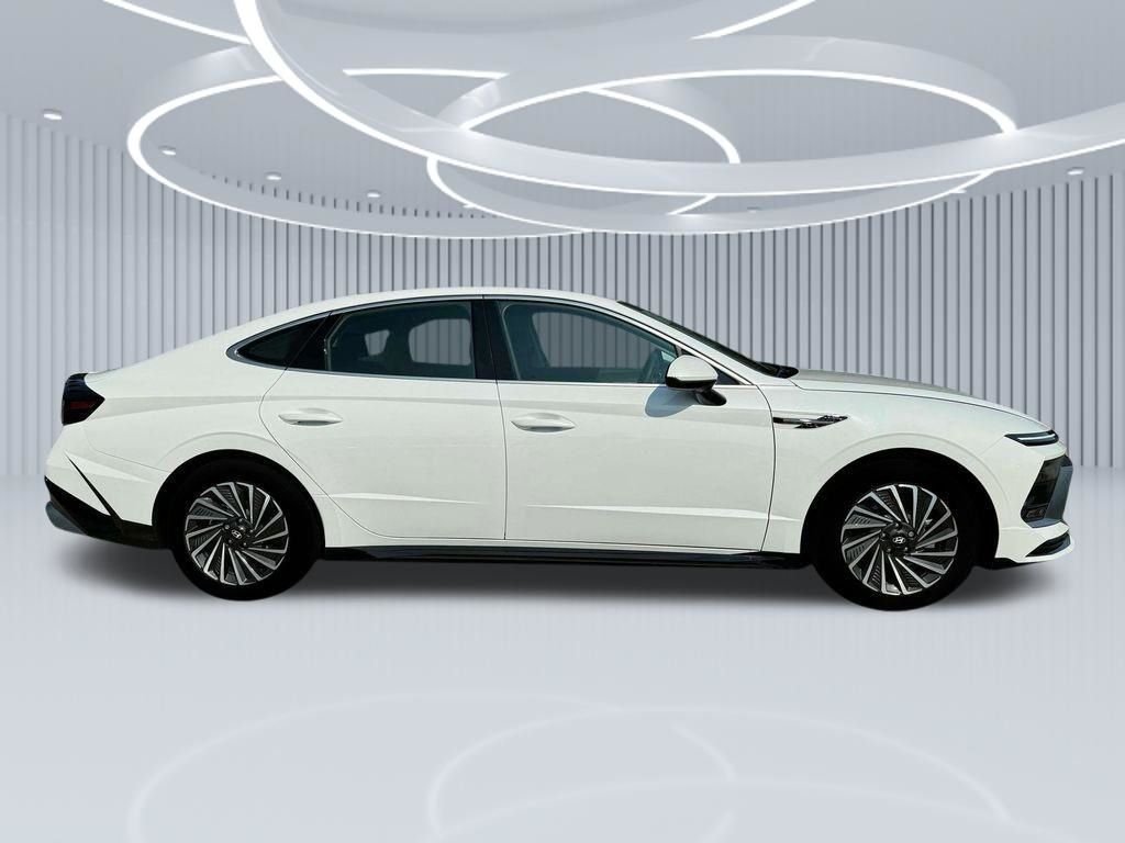 2025 Hyundai Sonata Hybrid SEL - Photo 28