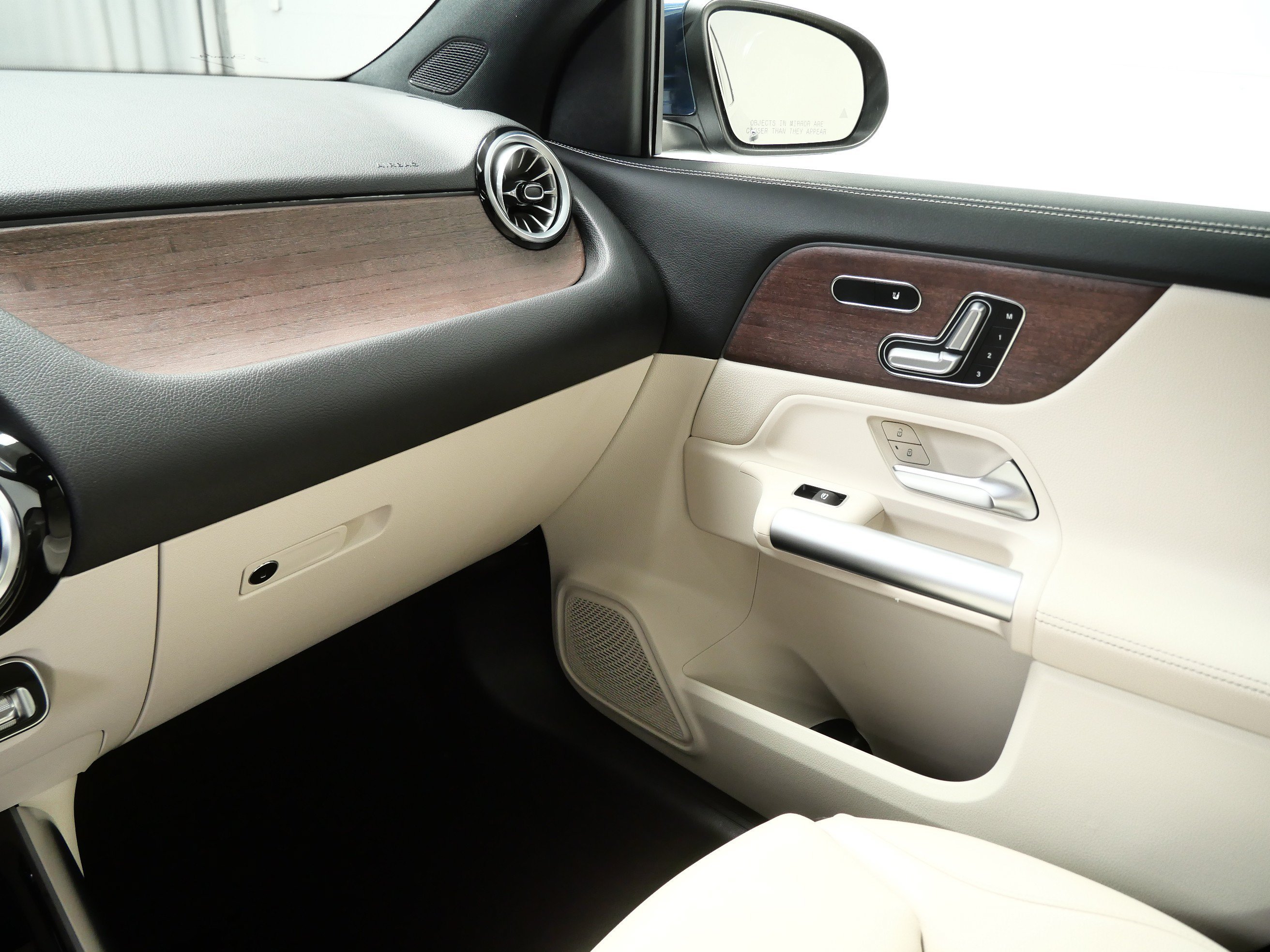 Certified Used 2023 Denim Blue Metallic Mercedes-Benz GLA 250 image 20