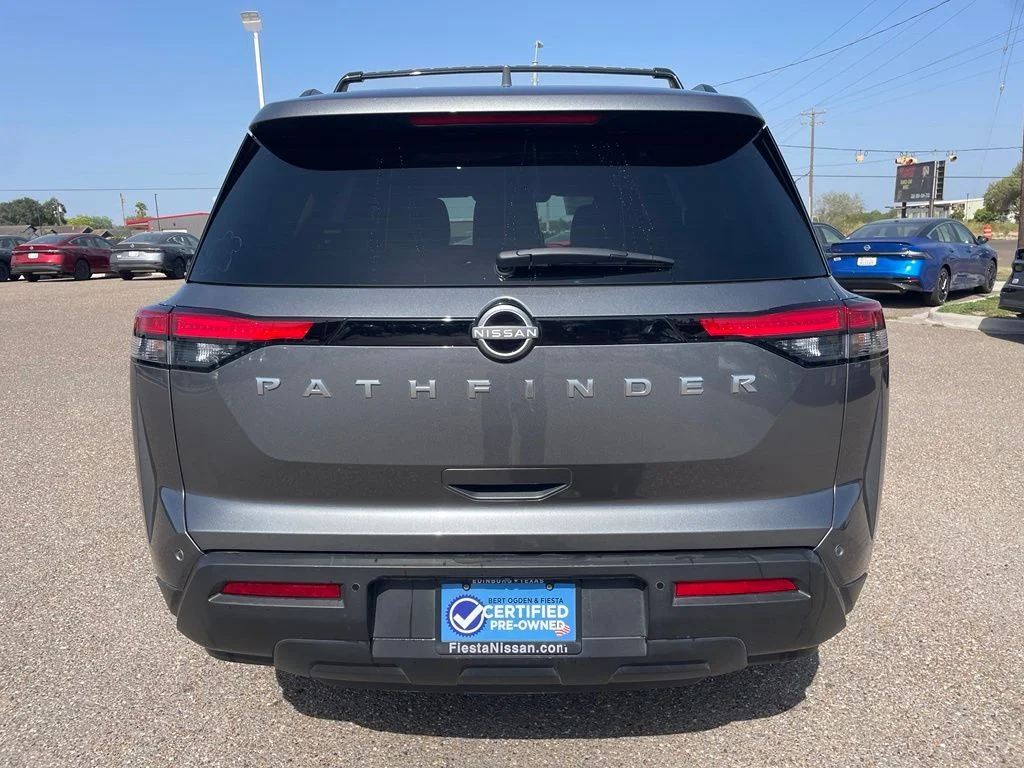 Used 2025 Gray Nissan SV image 6
