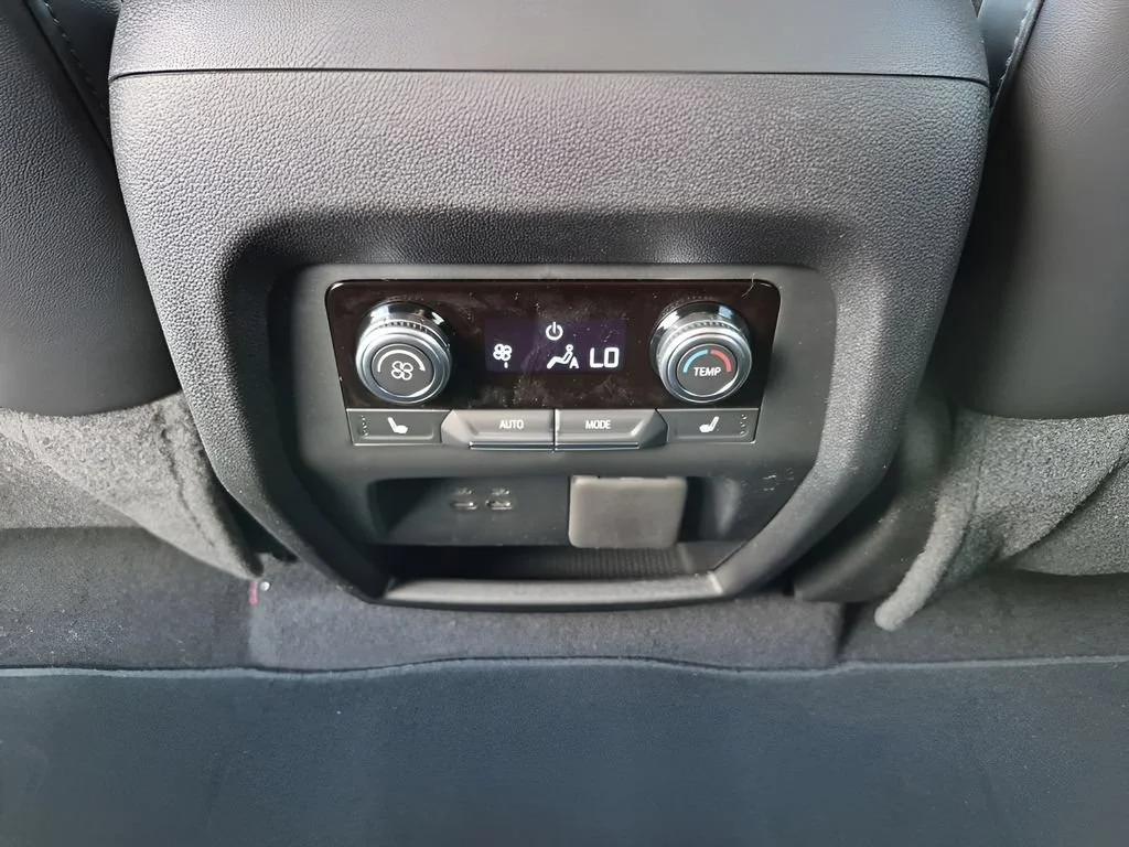 2026 GMC Acadia Elevation - Photo 25