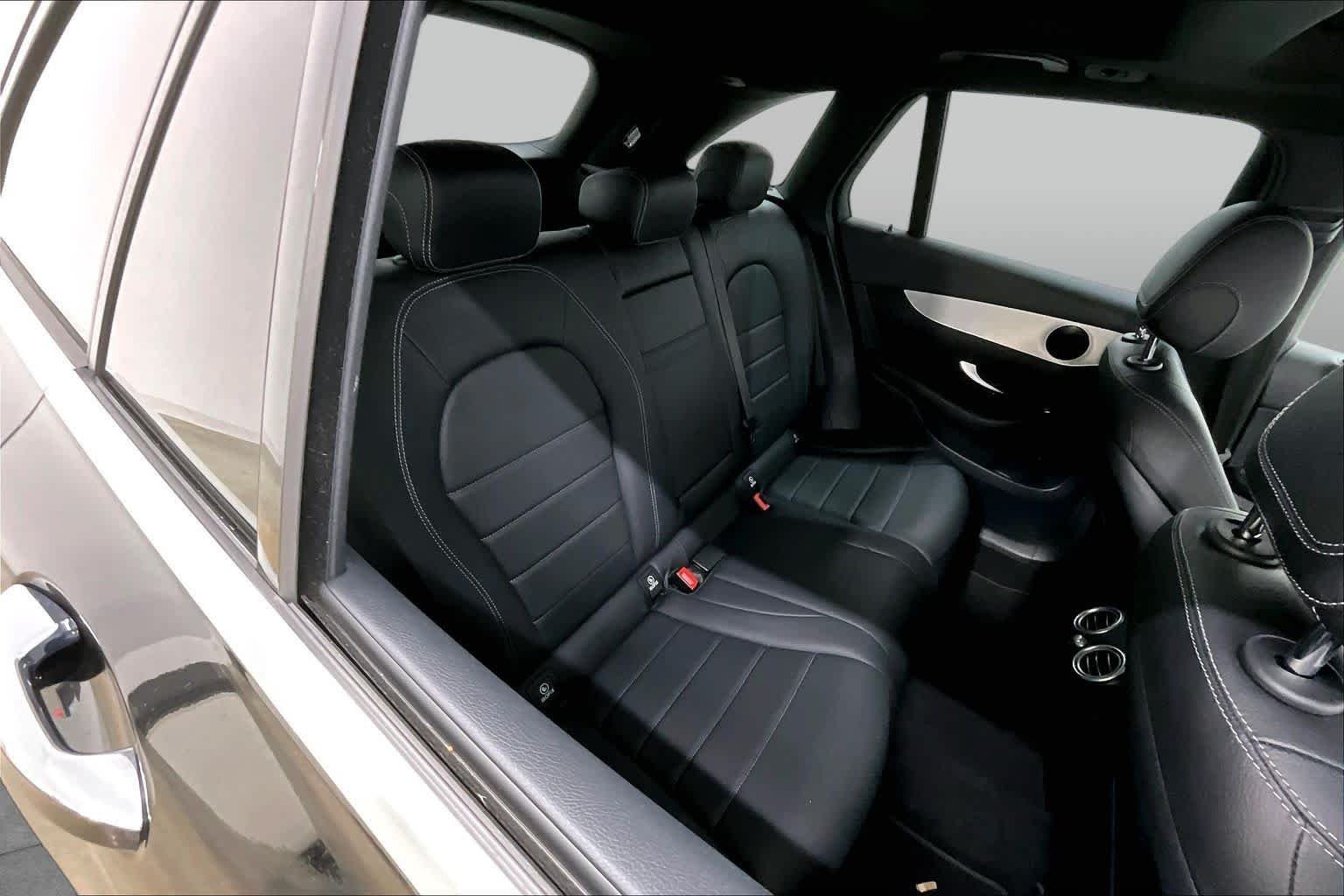 Used 2022 Black Mercedes-Benz GLC 300 image 19