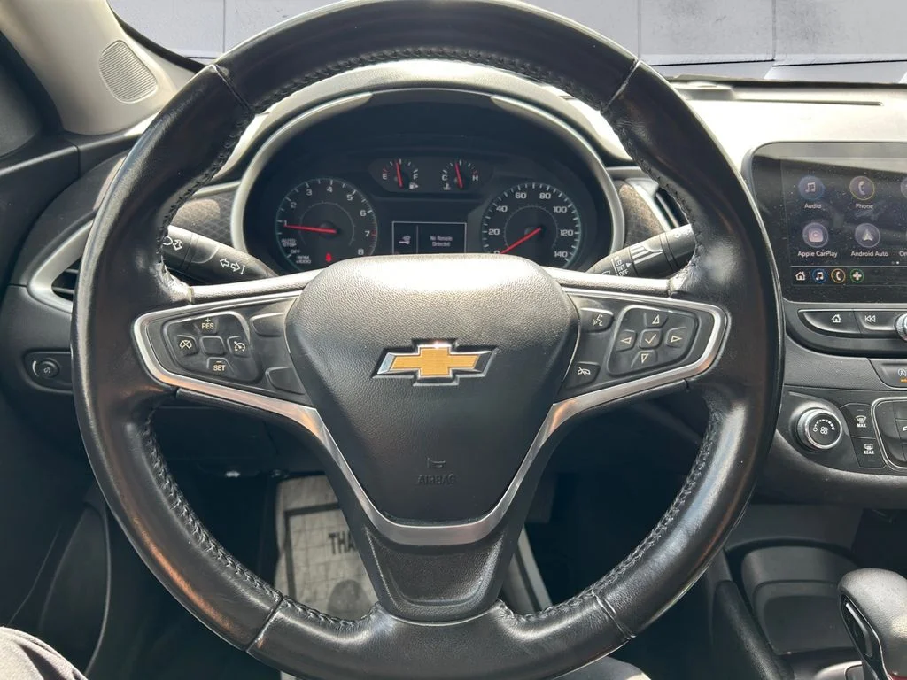 Used 2022 Gray Chevrolet RS image 9