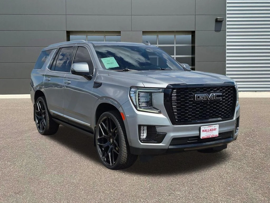 Used 2024 Sterling Metallic GMC Denali image 3