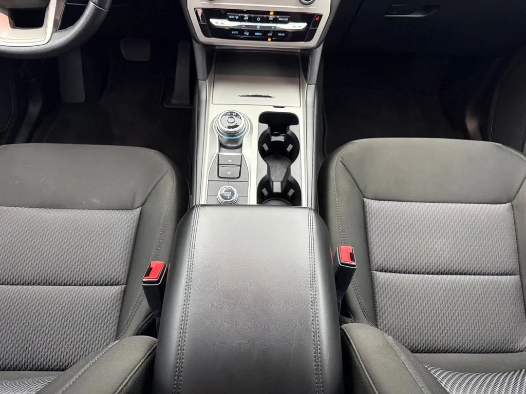 Used 2023 Gray Ford XLT image 30