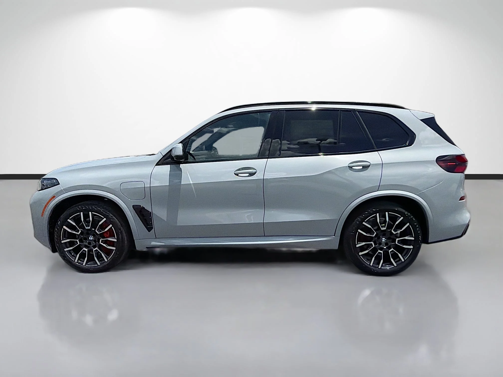 New 2026 Brooklyn Grey Metallic BMW xDrive50e image 6