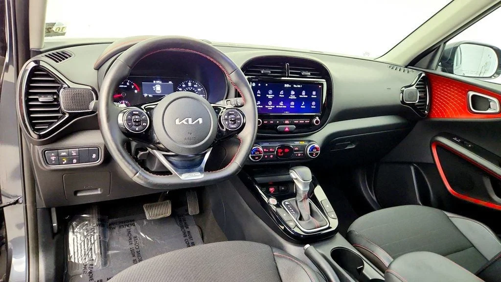 Used 2022 Gravity Gray Kia Turbo DCT image 13