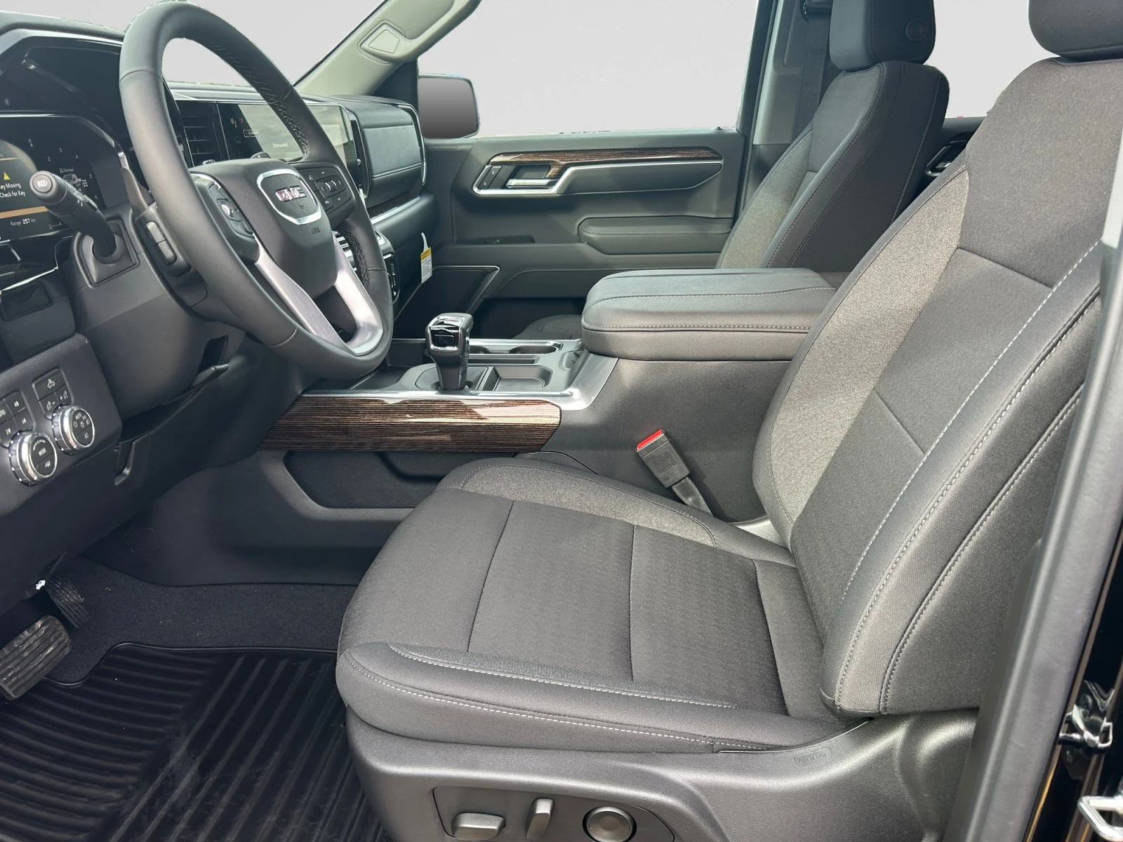 New 2026 Onyx Black GMC Elevation image 13