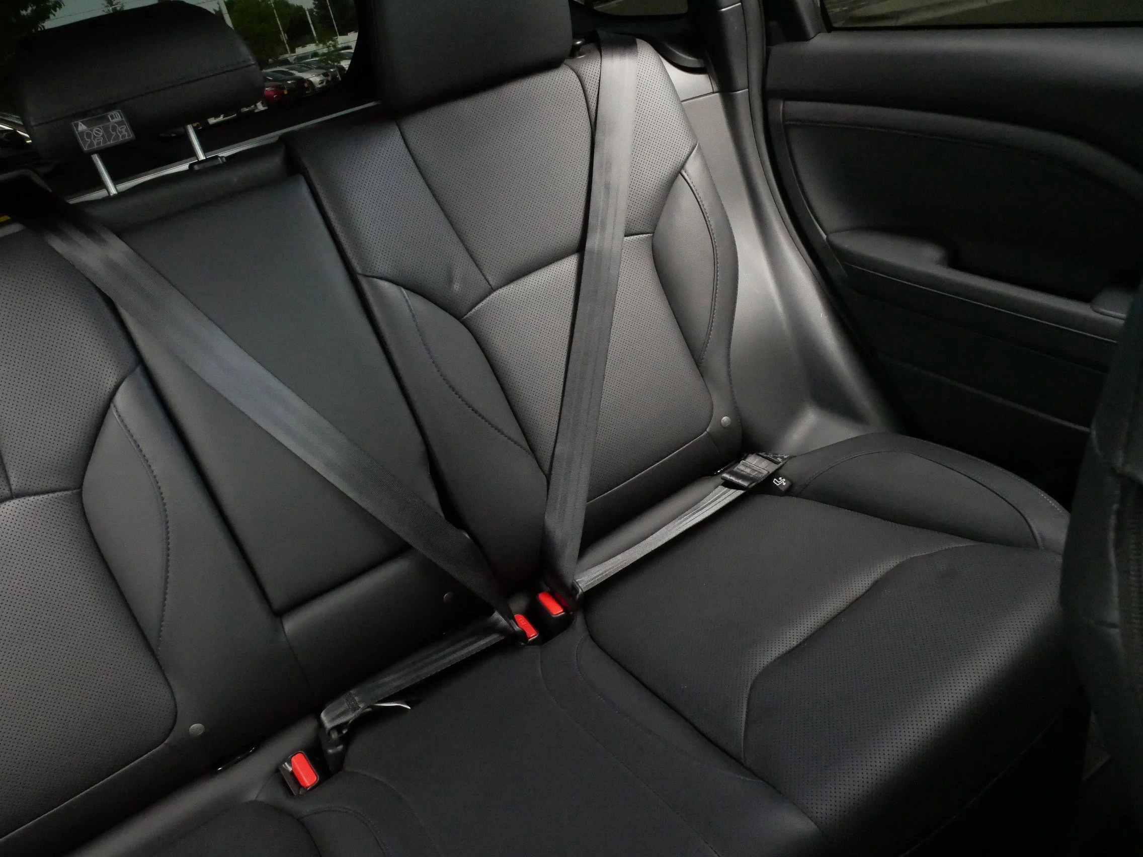 Used 2025 Crystal Black Silica Subaru Limited image 14