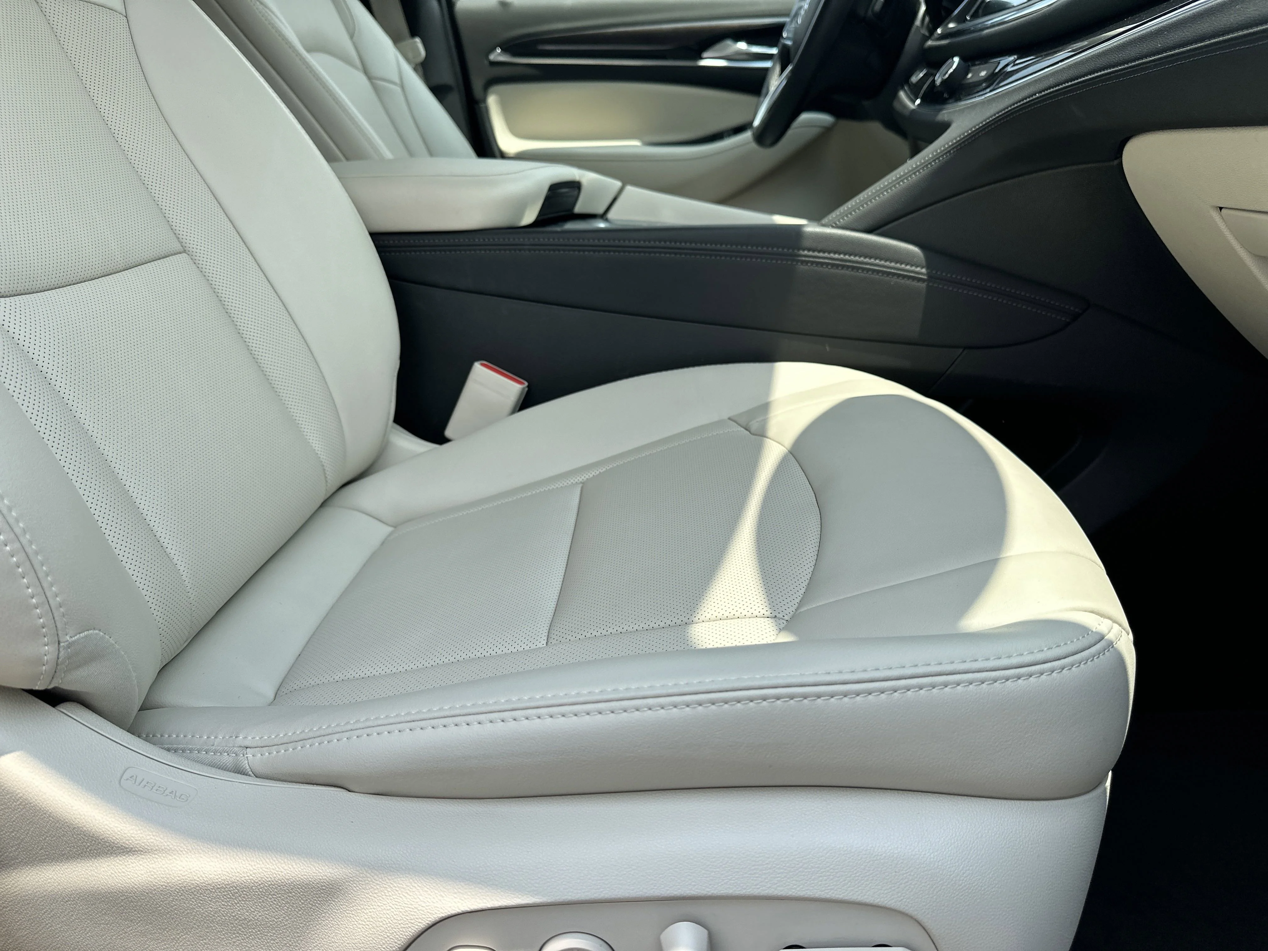 2023 Buick Enclave Premium - Photo 13