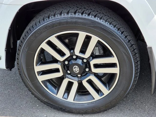 2023 Toyota 4Runner Limited - Photo 18