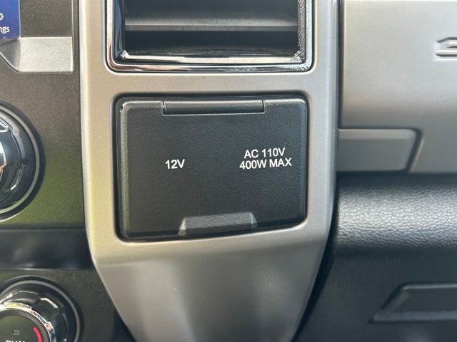 Used 2020 Black Metallic Ford Lariat image 27