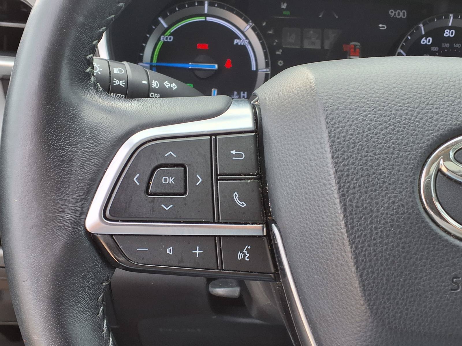 Certified Used 2020 Blizzard Pearl Toyota XLE image 22
