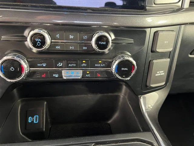 Used 2023 White Ford XLT image 25
