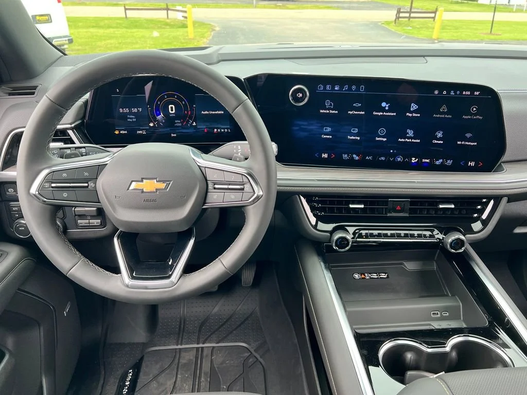 2026 Chevrolet Suburban Premier - Photo 9