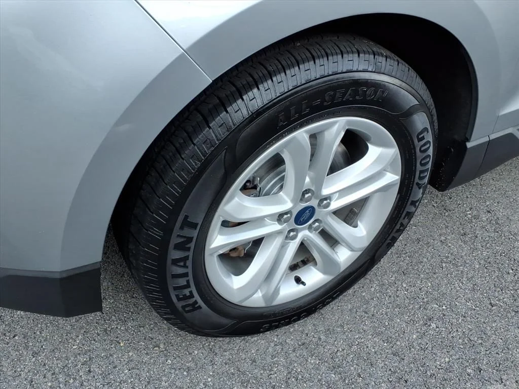 Used 2020 Silver Ford SEL image 11