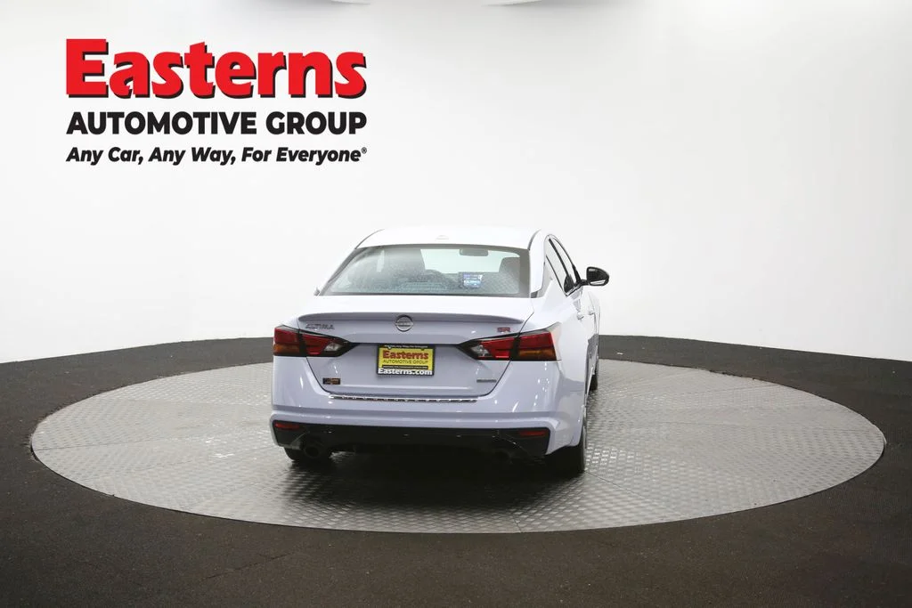 Used 2023 Gray Nissan 2.0 SR image 39
