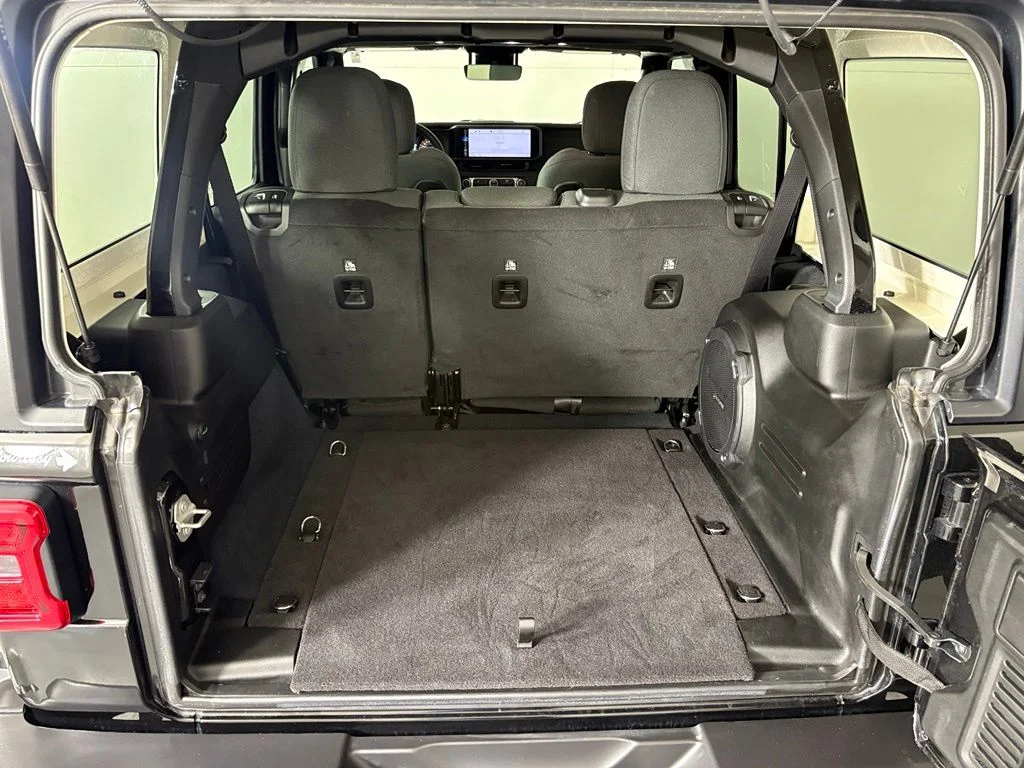 Used 2024 Black Jeep Rubicon image 37