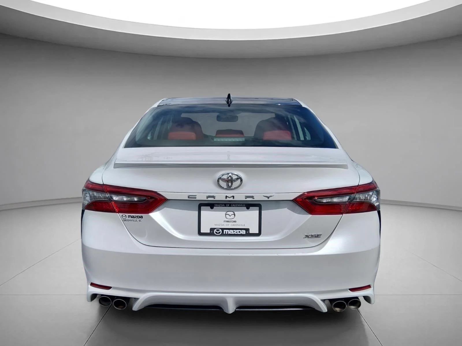 Used 2021 Wind Chill Pearl Toyota XSE image 4