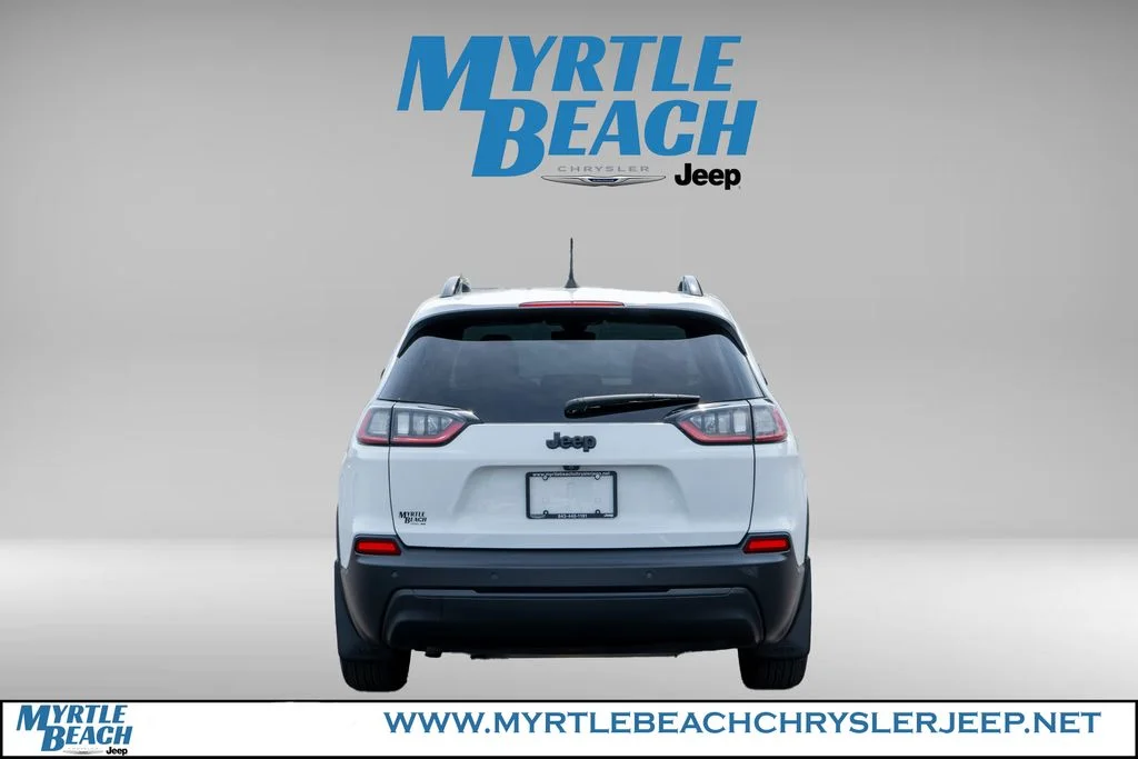 Used 2020 Bright White Clearcoat Jeep Latitude Plus image 5