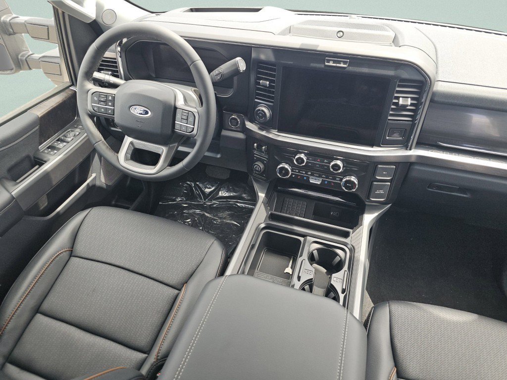 New 2026 Oxford White Ford LARIAT image 33