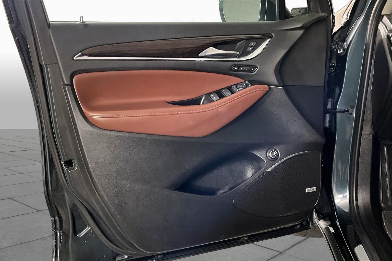 Used 2018 Dark Slate Metallic Buick Avenir image 20