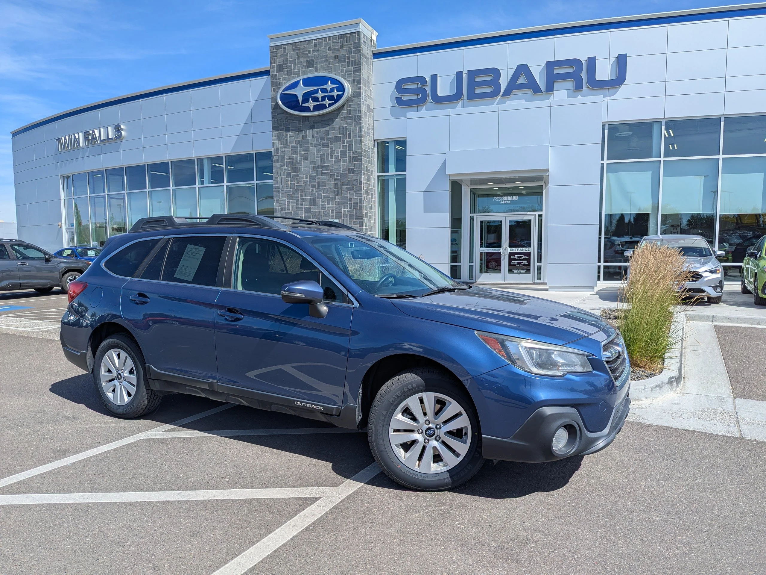 Used 2019 Abyss Blue Pearl Subaru Premium image 1