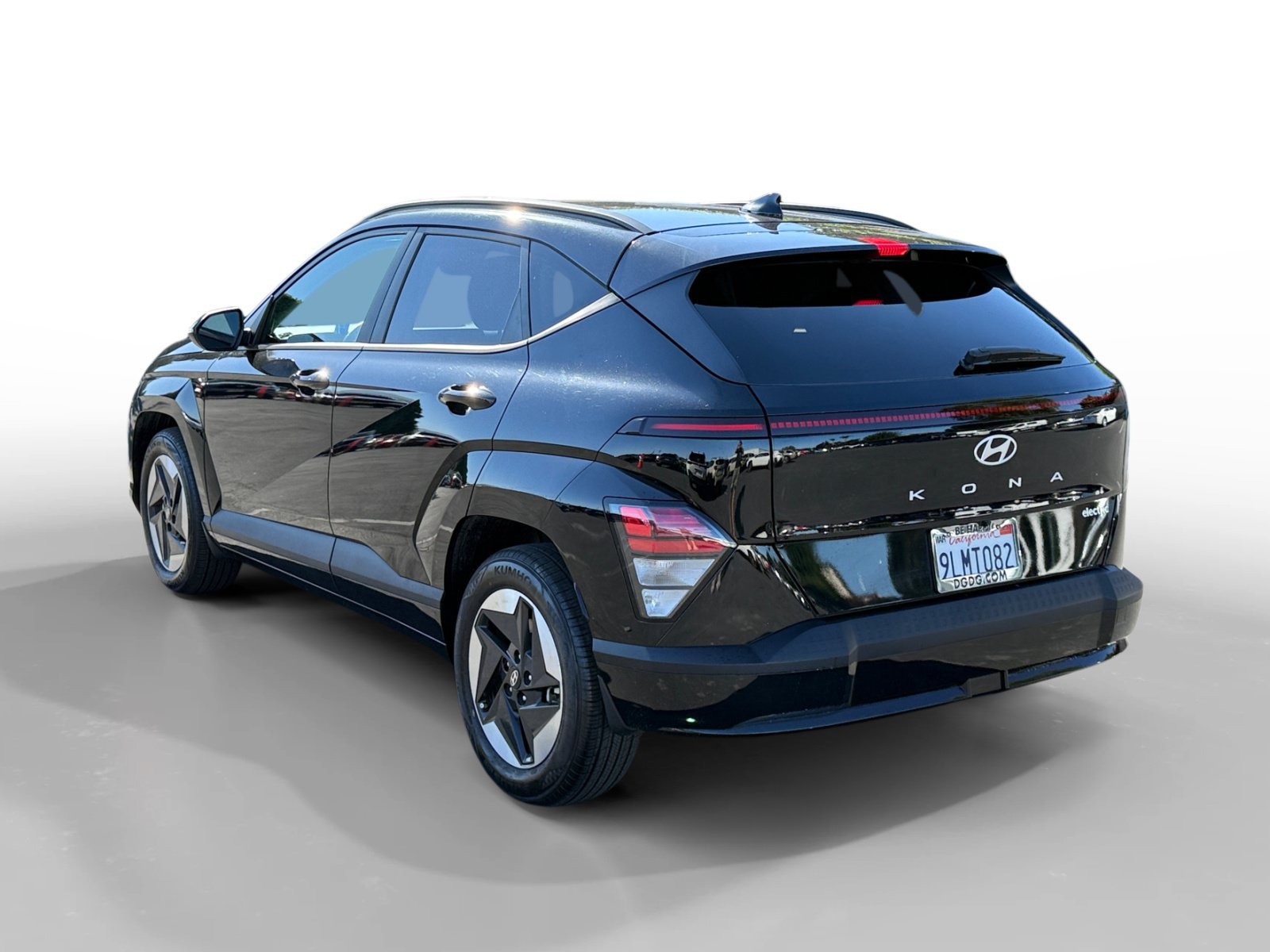 Used 2024 Abyss Black Hyundai SEL image 3