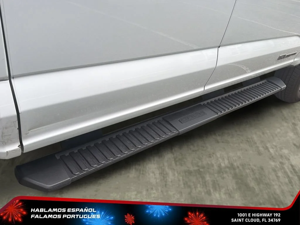Used 2025 White Ford XL image 35