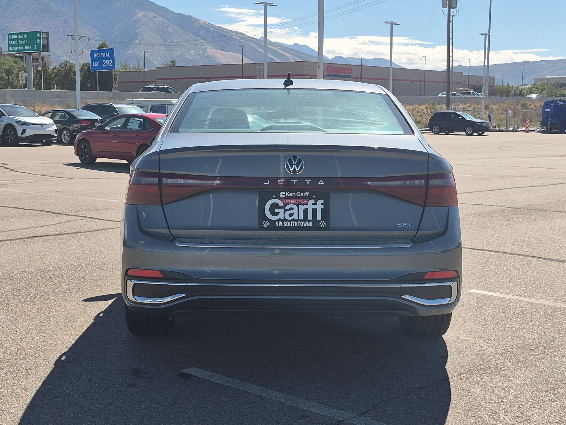 New 2027 Platinum Gray Metallic Volkswagen SEL image 4