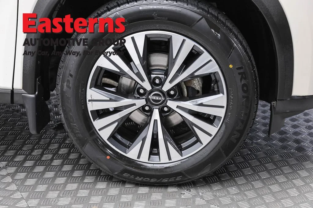 Used 2023 White Nissan SV image 32