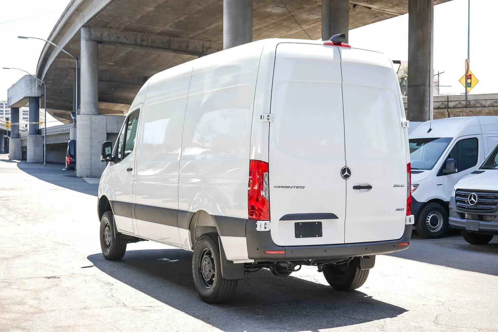 New 2026 Arctic White Mercedes-Benz Cargo 144WB High Roof AWD 2.0L I4 Diesel Turbo HO image 9