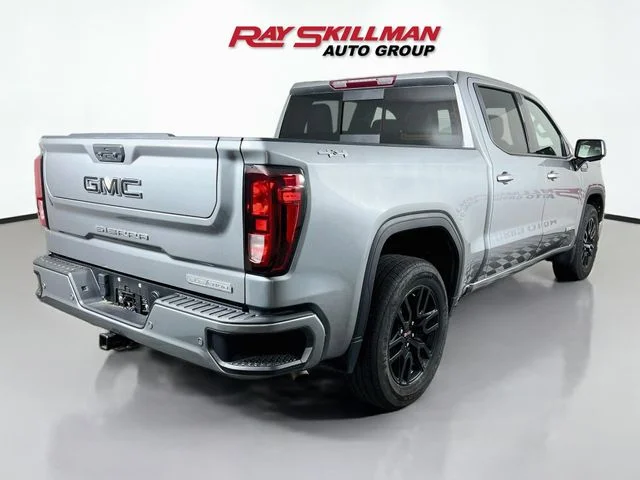 Used 2023 Silver GMC Elevation image 7