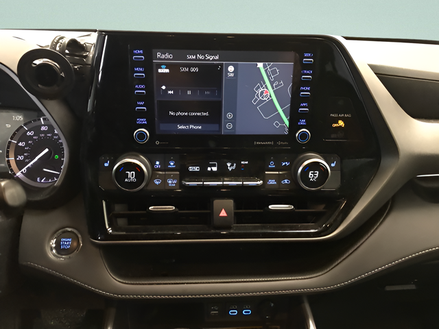 2022 Toyota Highlander XLE - Photo 16