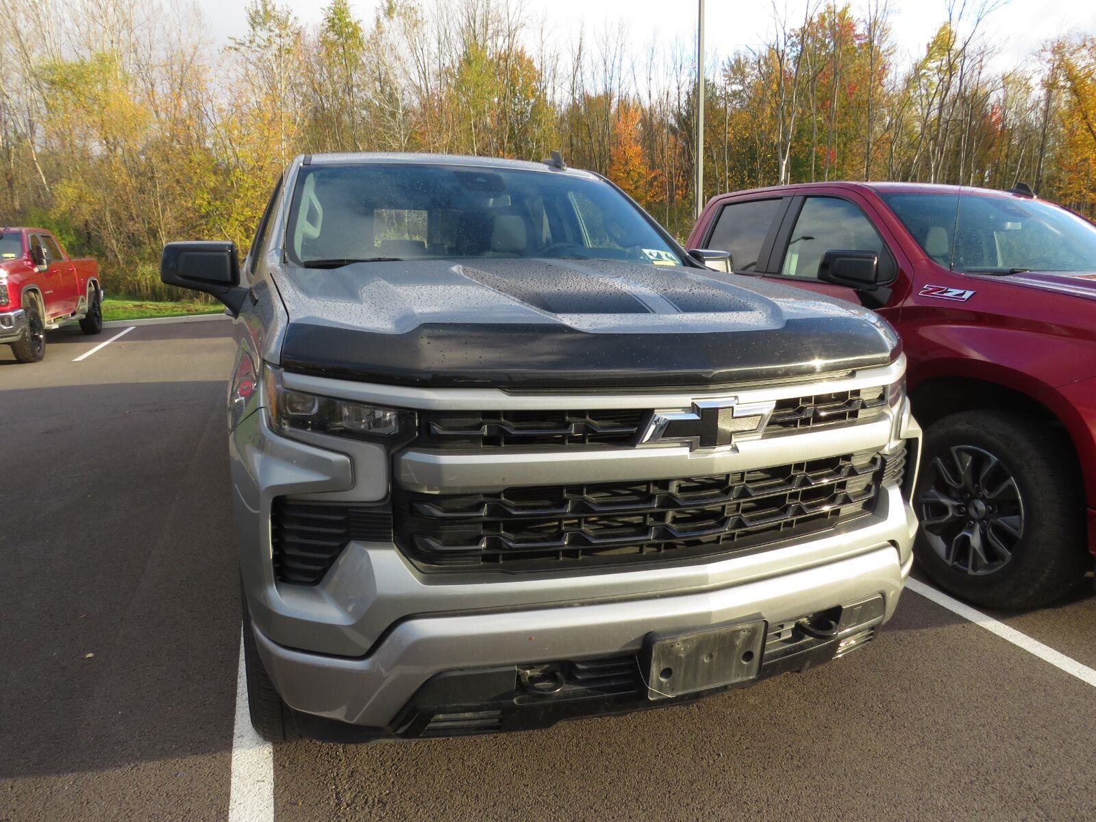Used 2023 Sterling Gray Metallic Chevrolet RST image 4