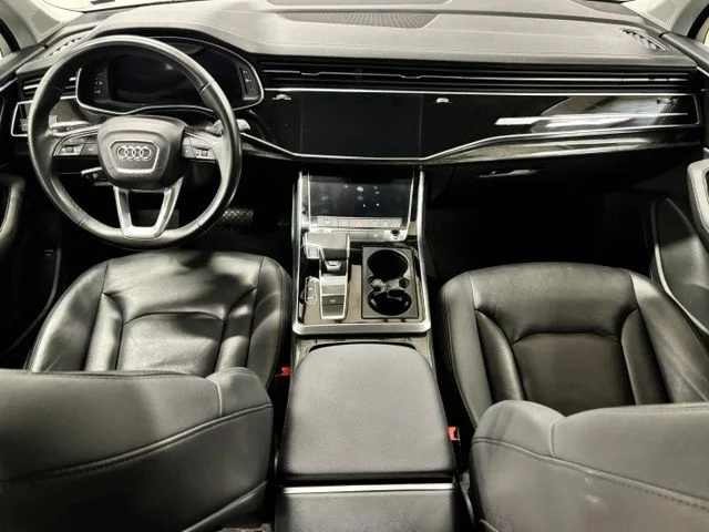 Used 2024  Audi 45 Premium Plus image 11