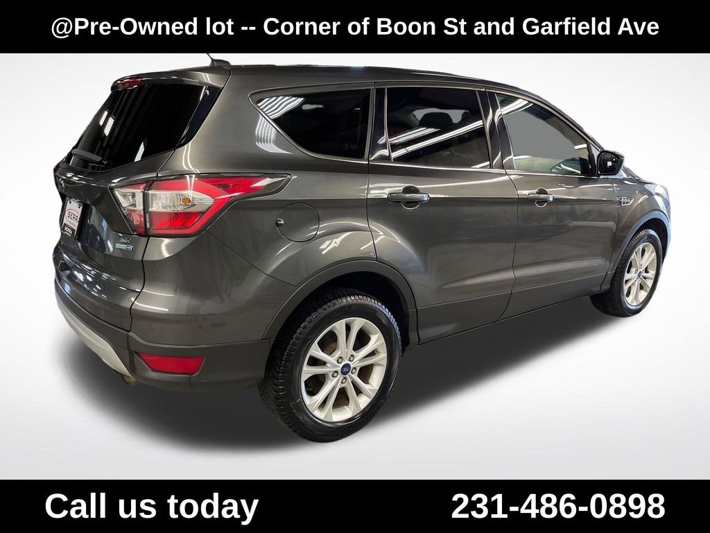 Used 2017 Gray Ford SE image 5