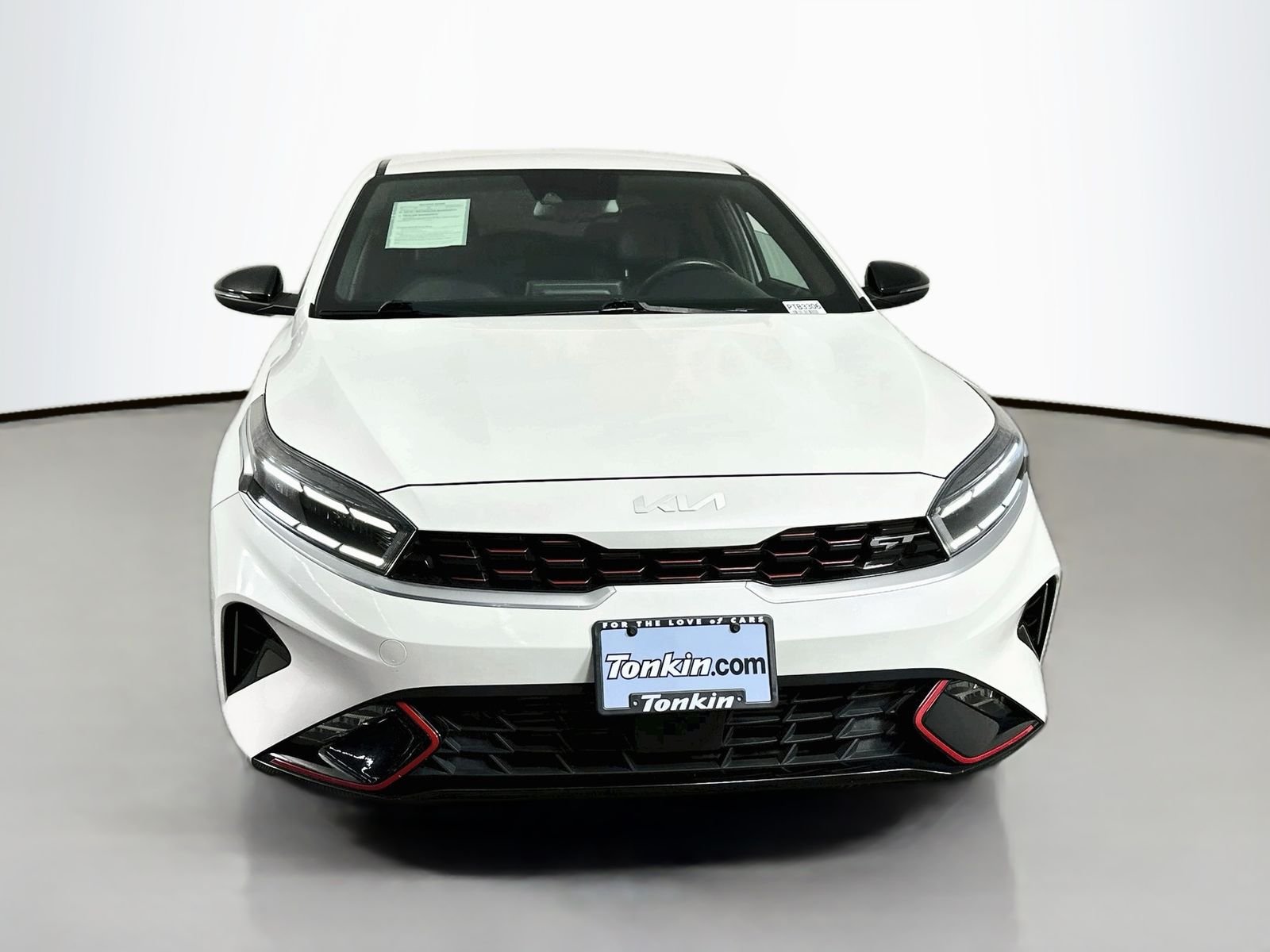 Used 2022 Snow White Pearl Kia GT image 2
