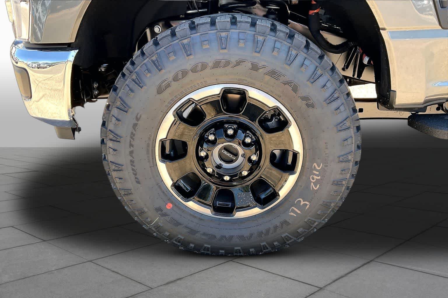 New 2026 Carbonized Gray Metallic Ford F-250® Lariat® image 11