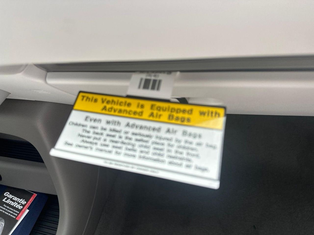 New 2026 White Hyundai SEL Premium AWD image 35