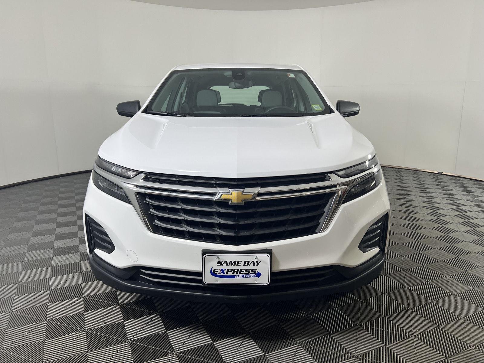 Used 2024 Summit White Chevrolet LS image 28