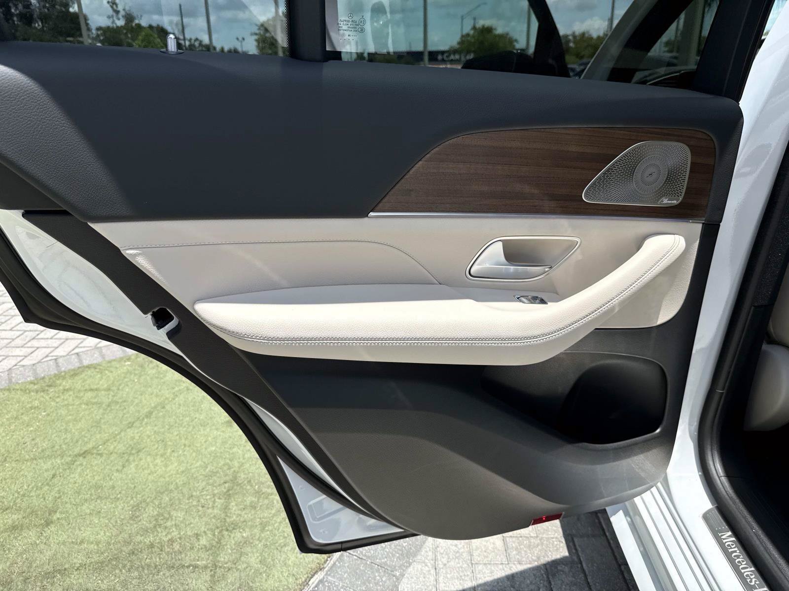 New 2026 Moonlight White Mercedes-Benz 350 4MATIC® SUV image 12