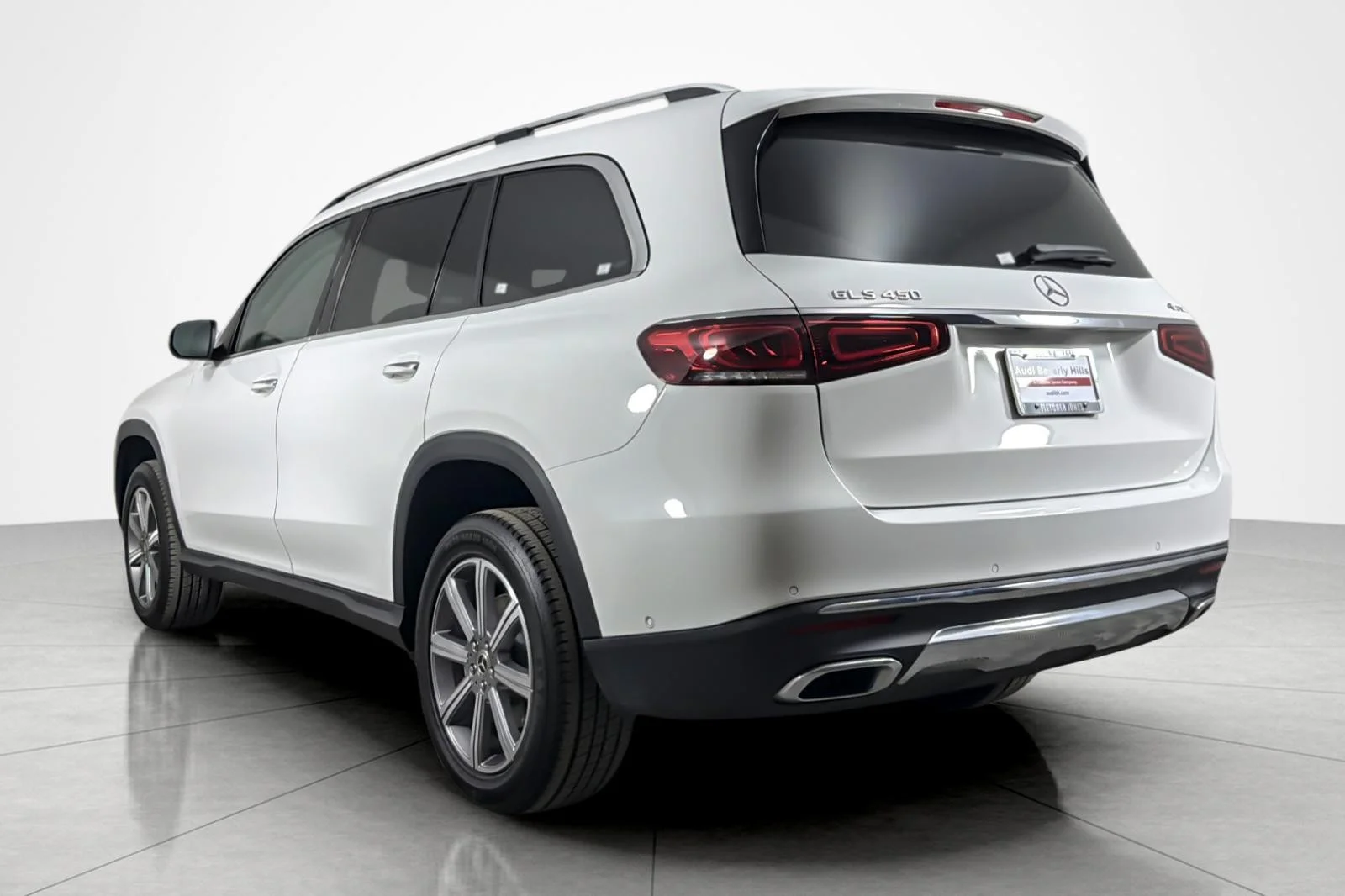 Used 2023 Polar White Mercedes-Benz GLS 450 4MATIC® SUV image 3