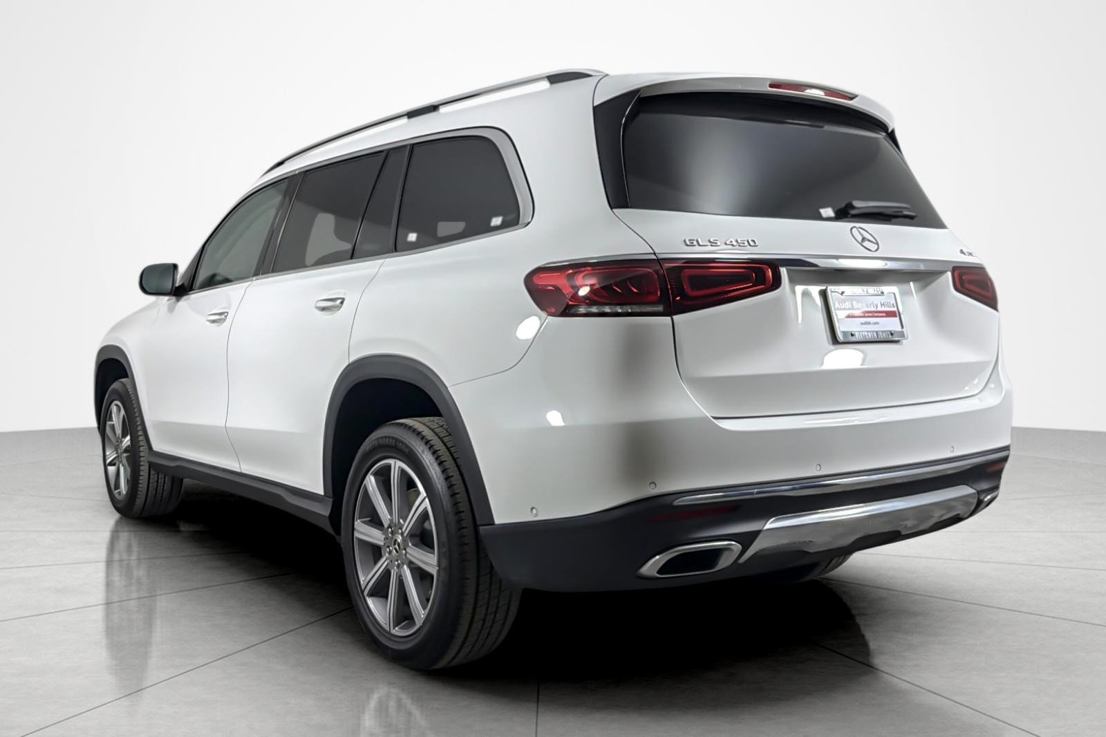 Used 2023 Polar White Mercedes-Benz GLS 450 4MATIC® SUV image 3