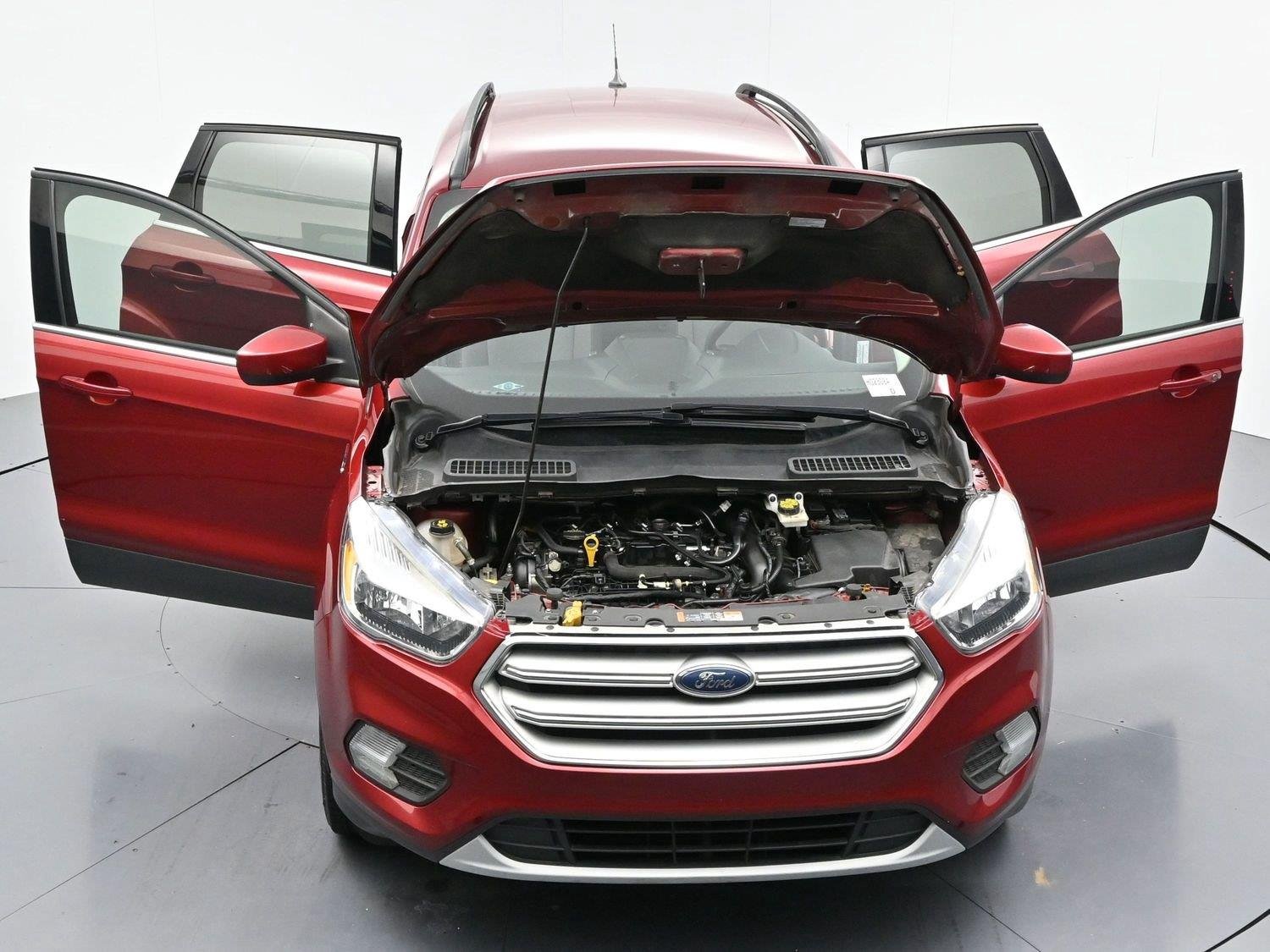 Used 2018 Ruby Red Metallic Tinted Clearcoat Ford SE image 38