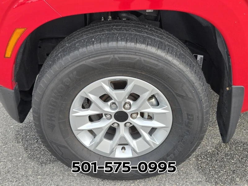 Used 2024 Red Alert NISSAN CREW CAB 4X2 SV image 18