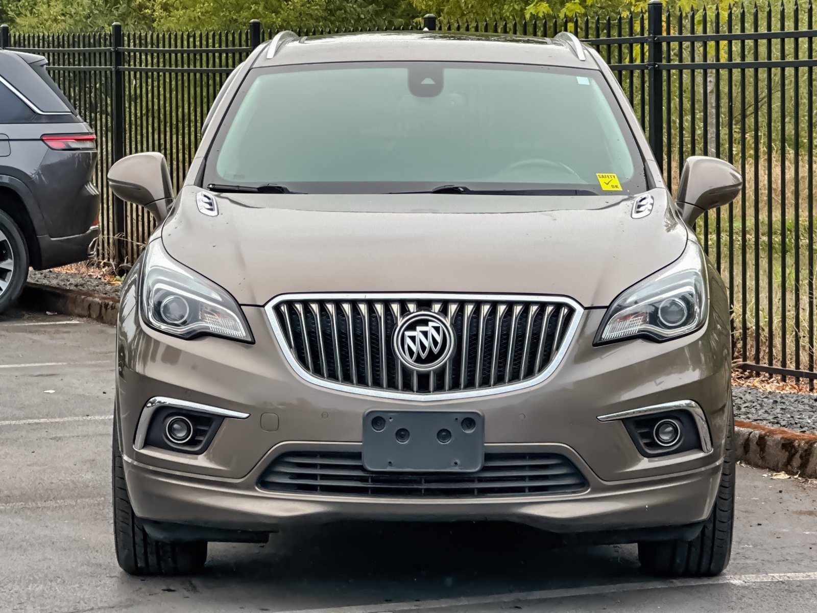 Used 2018 Brown Buick Premium I image 9