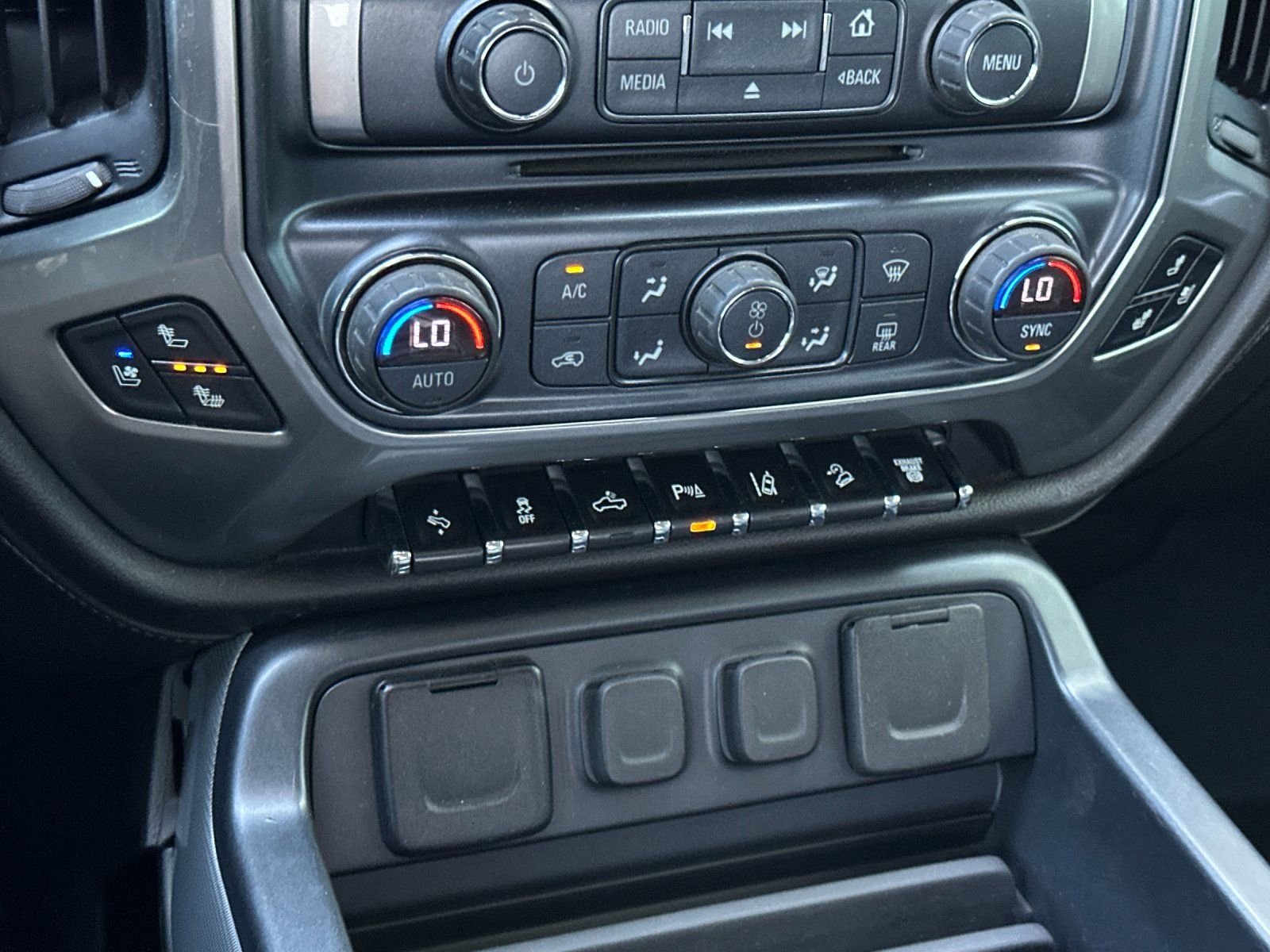 Used 2018 Silver Ice Metallic Chevrolet LTZ image 18
