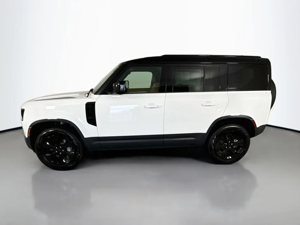 New 2026 Fuji White Land Rover S image 2